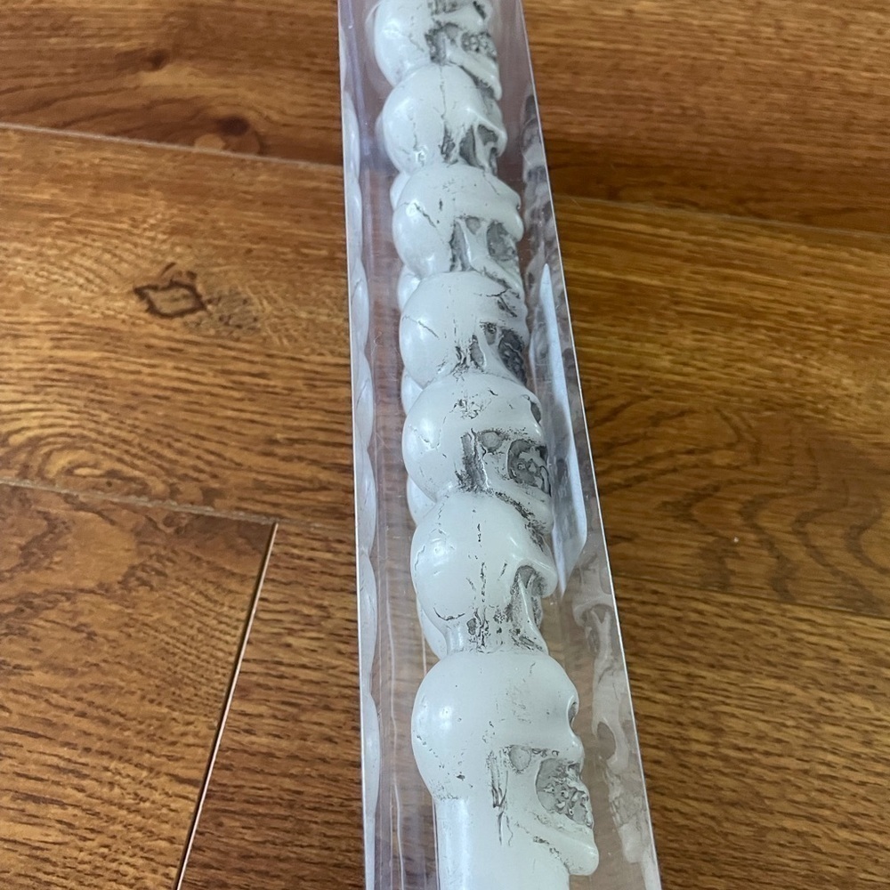 Dark Enchantment Skull taper candles 2 pack - Picture 5 of 5